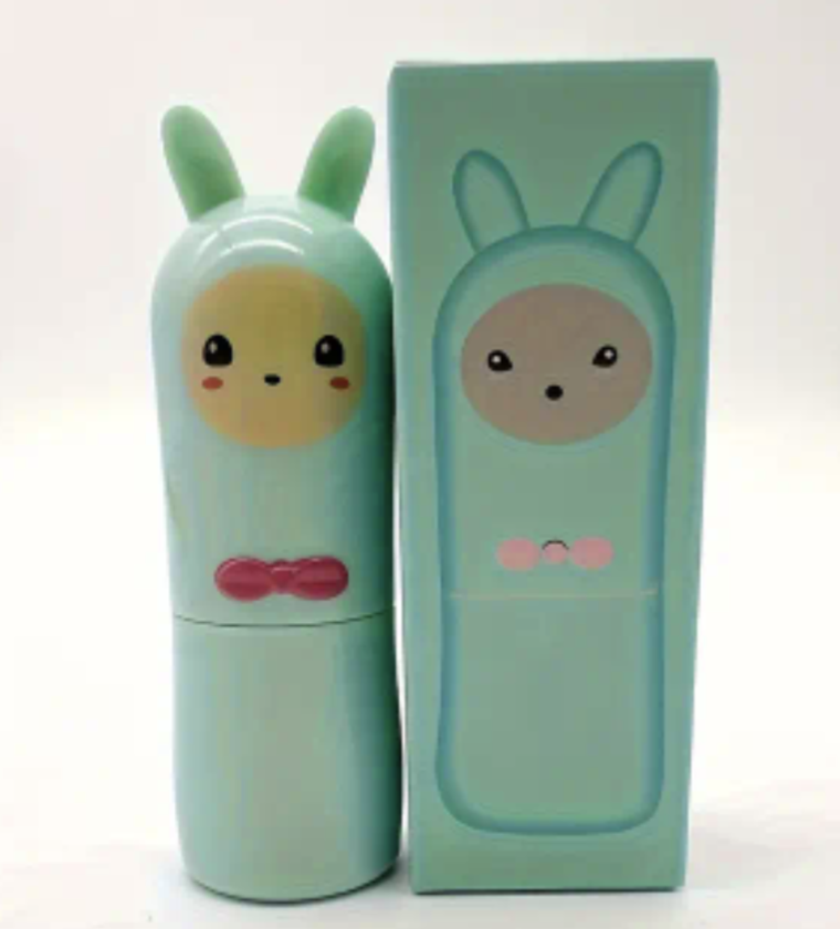 Llama Magnetic needle case